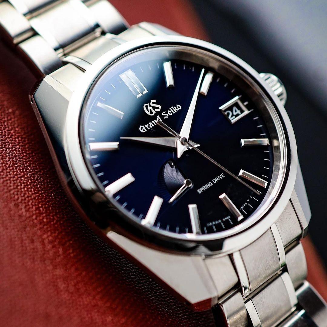 Brand New Grand Seiko Heritage Collection Spring Drive Midnight Blue  SBGA375, Luxury, Watches on Carousell