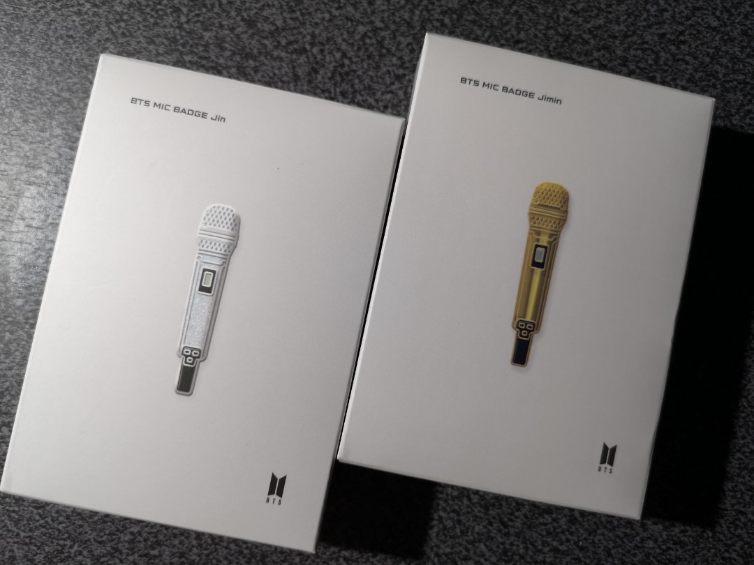 BTS Mic Badge and Random PC Jin and Jimin, Hobbies & Toys, Memorabilia