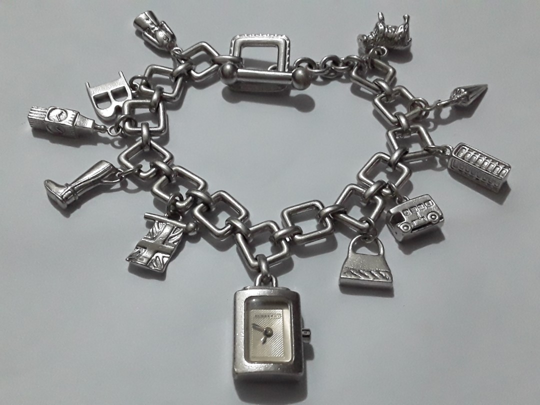 Burberry outlet charm watch