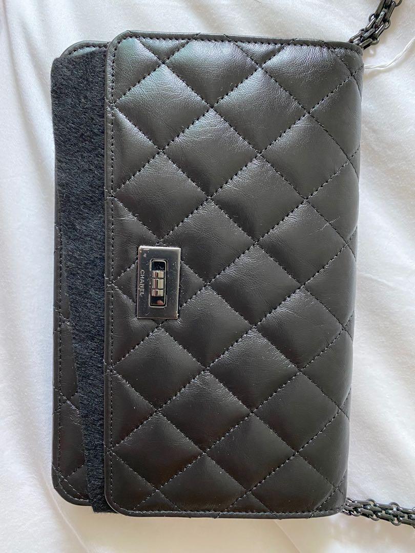 Chanel so black wallet outlet on chain