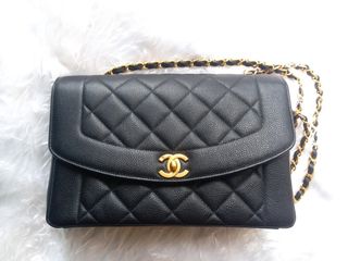 （分類：）位於 。 由 chanel_vintage_addict 提交（商品編號 1130950475，圖片 1）。簡介： 。