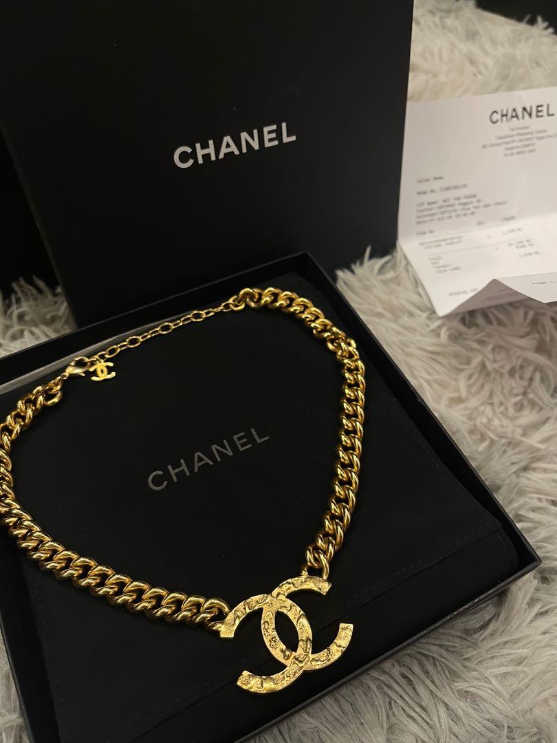 Chanel gold choker necklace, Women's Fashion, Jewelry & Organisers,  Necklaces on Carousell