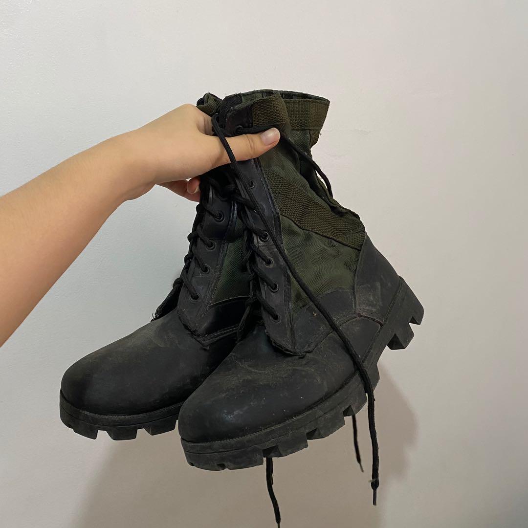 combat boots size 9