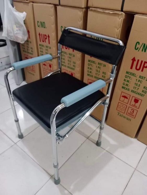 Commode Chair foam, Health & Nutrition, Medical Supplies & Tools on ...