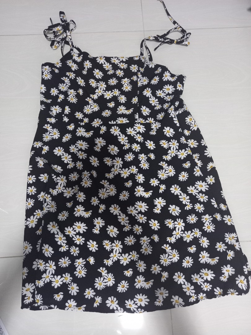 Daisy black dress outlet