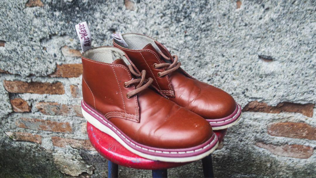 martens chukka