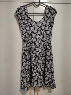 (Category: ) located in . Submitted by garagesale.com (Listing ID 1130927038, Image 1). Description: .