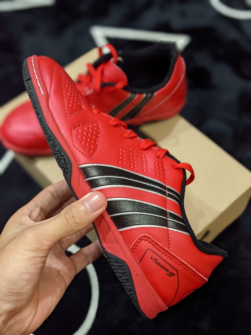 Kasut futsal pan hot sale