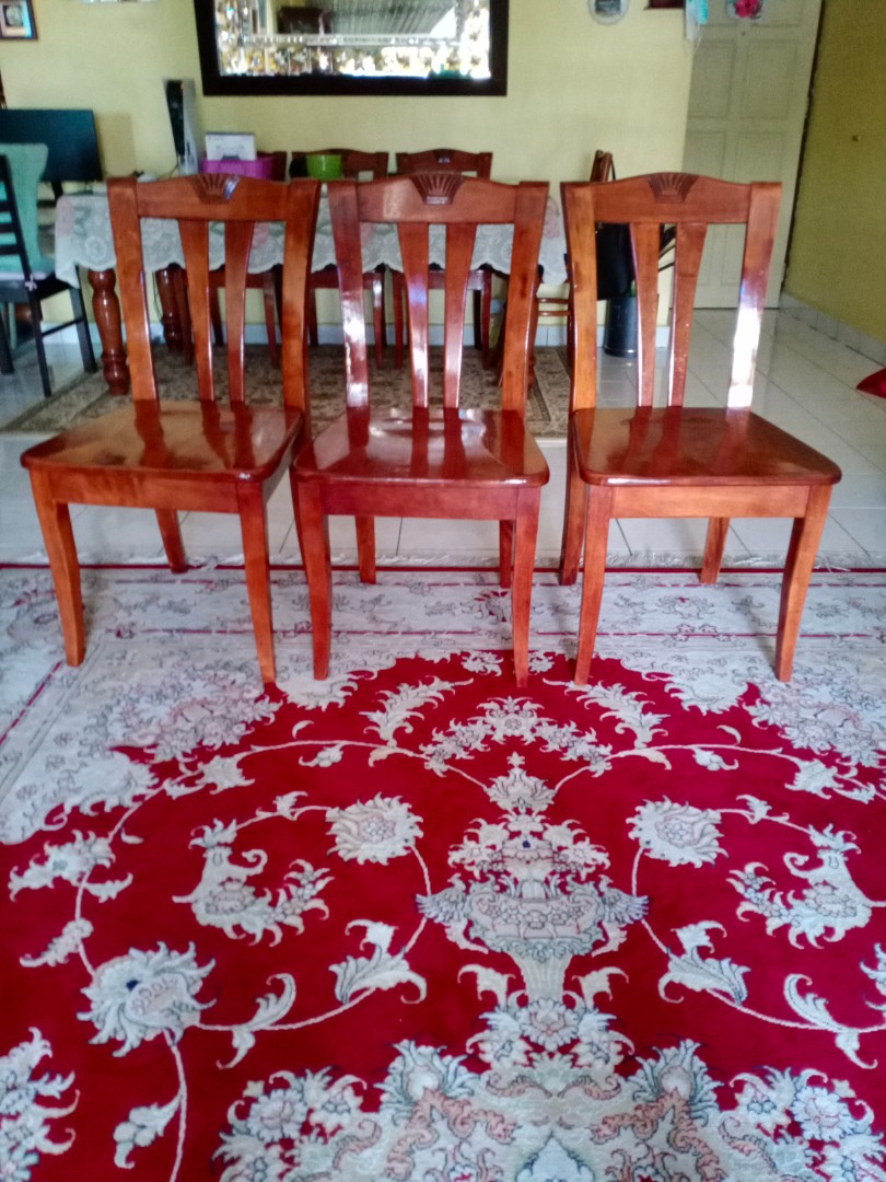 Kerusi meja makan, Home & Furniture, Furniture on Carousell