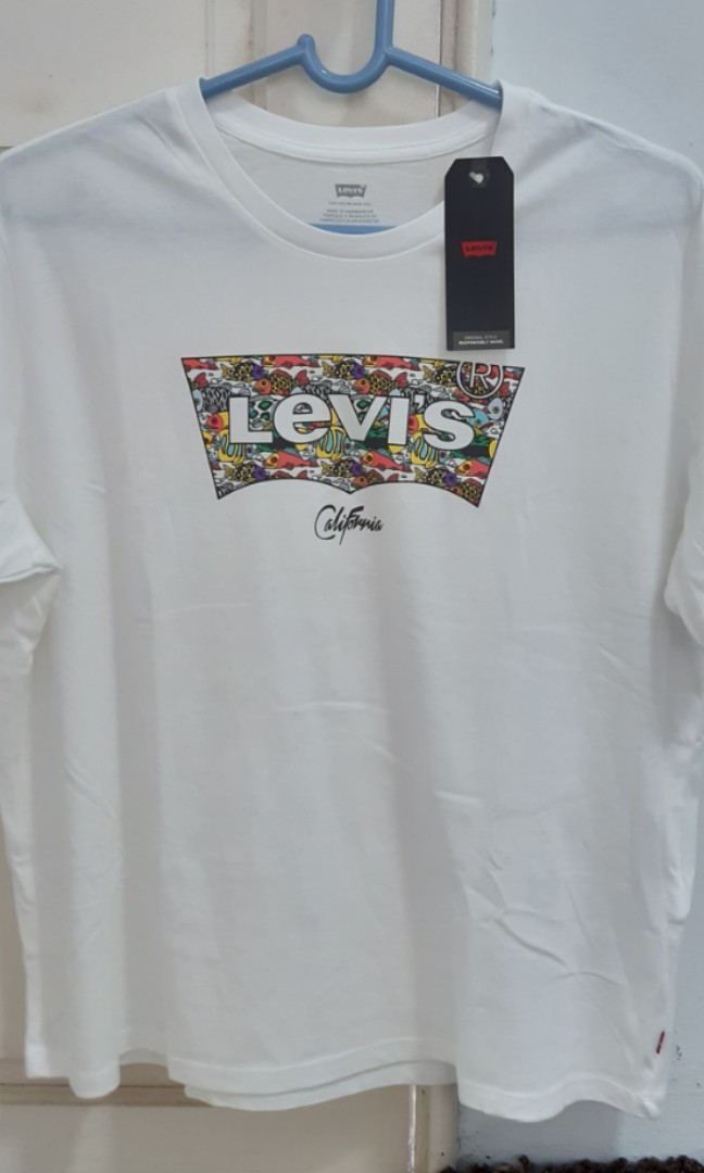 LEVIS California Fish tee, Men's Fashion, Tops & Sets, Tshirts & Polo Shirts  on Carousell