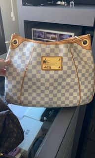 (Category: ) located in . Submitted by jloo03 (Listing ID 1130904550, Image 1). Description: .