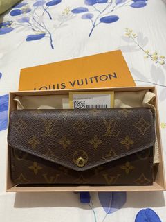 (Category: ) located in . Submitted by shopessential (Listing ID 1131003623, Image 1). Description: .