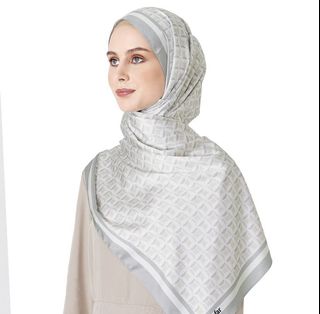 (Category: ) located in . Submitted by dolcestore_ (Listing ID 1130885923, Image 1). Description: .