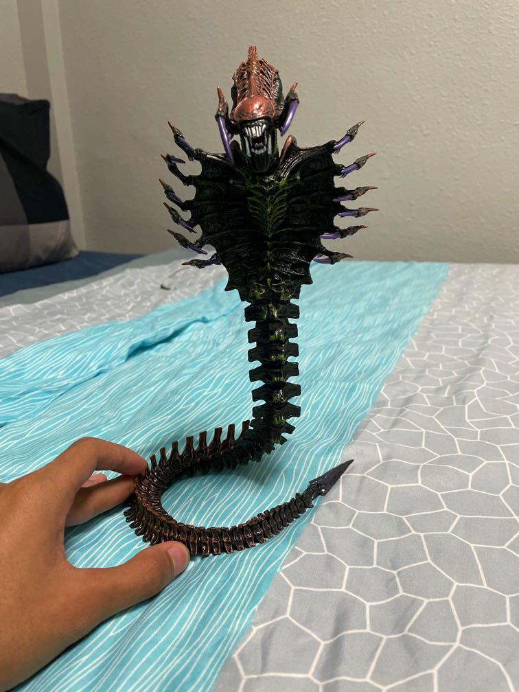 Neca store alien snake