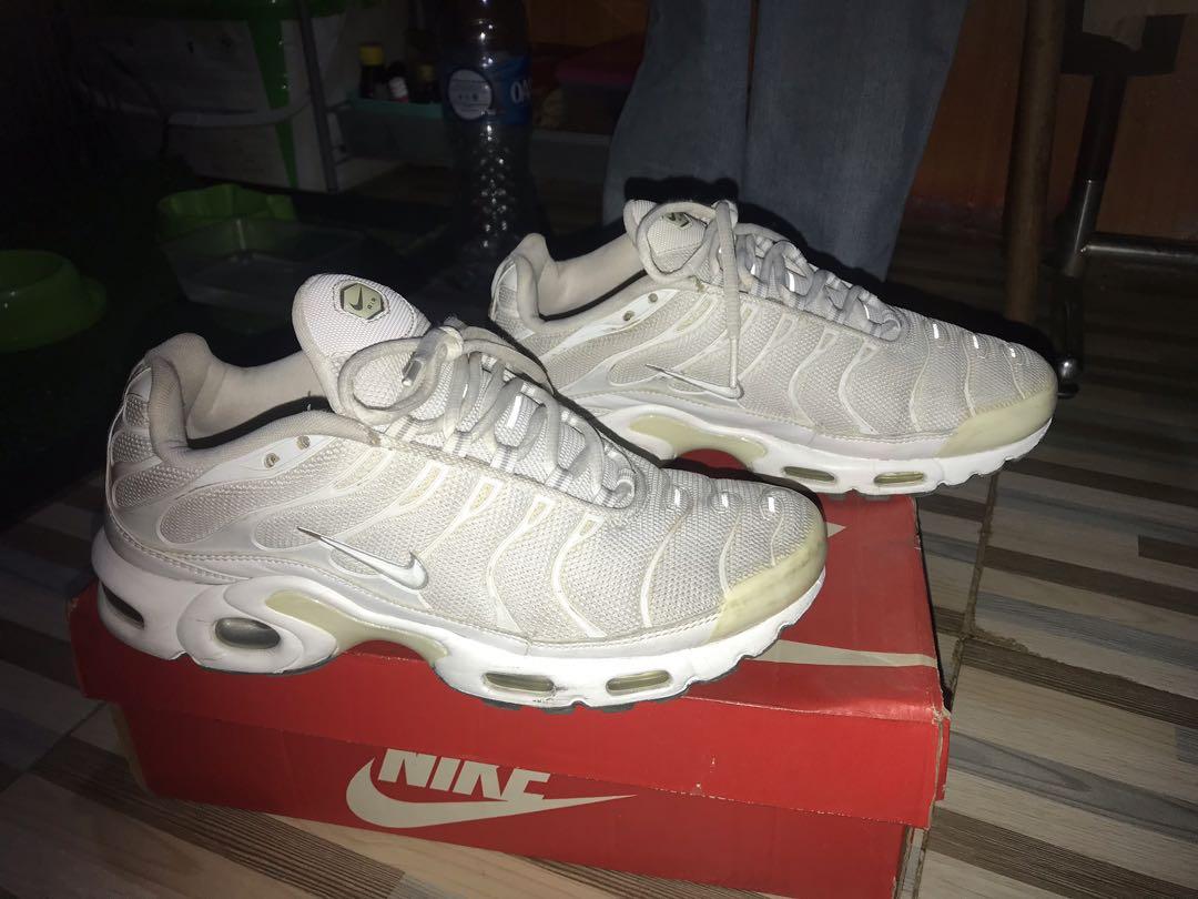 nike air plus tn white