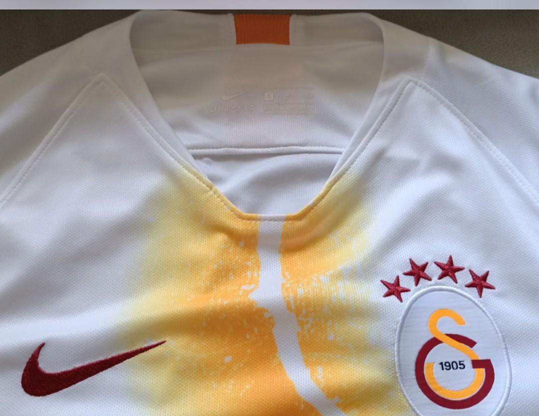 Nike Football Jerseys (Authentic), Men's Fashion, Tops & Sets, Tshirts