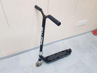 Oxelo stunt scooter