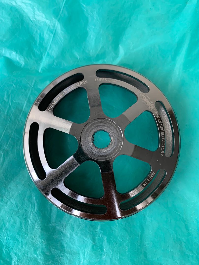 RS8 titanium Bell for Aerox and NMax, Motorbikes, Motorbike Parts