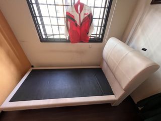 (Category: ) located in . Submitted by anayifus (Listing ID 1129733105, Image 1). Description: .