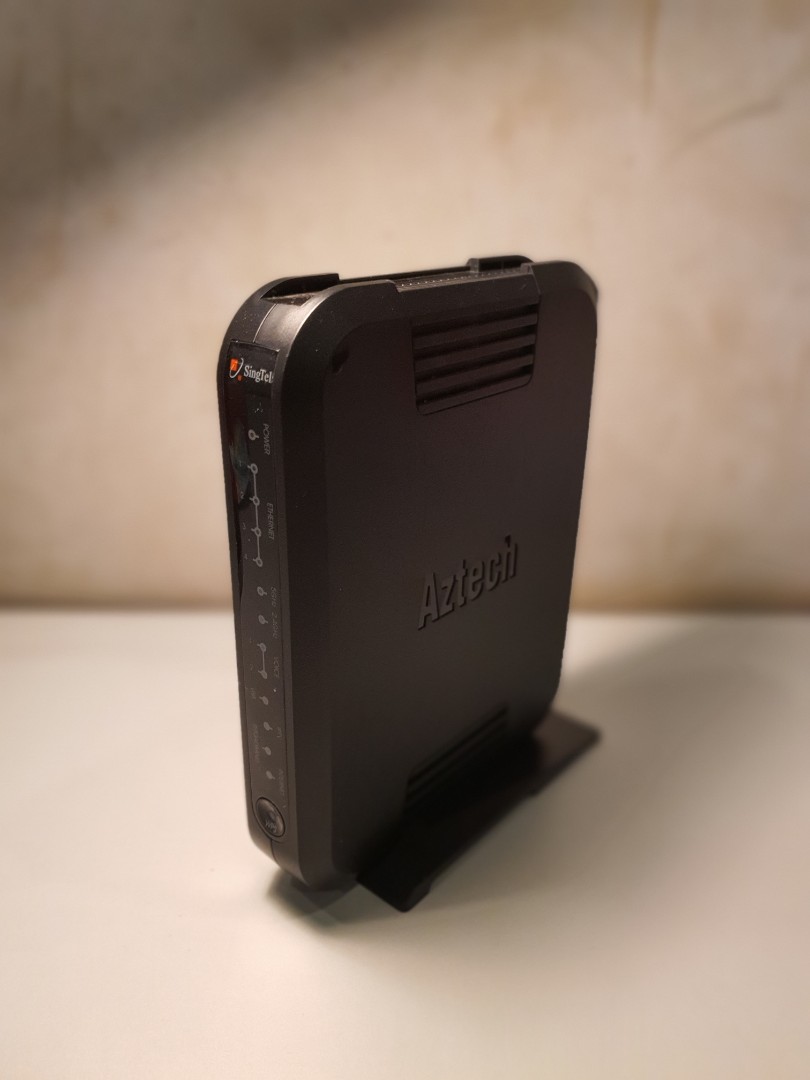 SingTel Aztech DSL7002GRV(S) Router, Computers & Tech, Parts ...