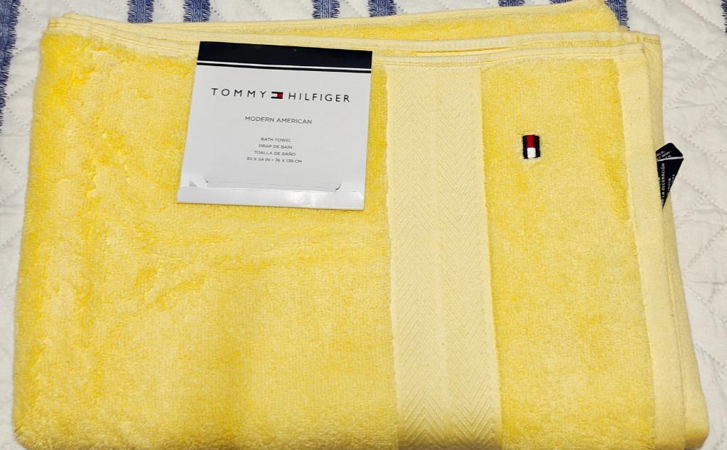 Tommy Hilfiger Modern American 30 x 54 Cotton Bath Towel - Yellow