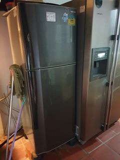 (Category: ) located in . Submitted by jun_chai (Listing ID 1130946332, Image 1). Description: .