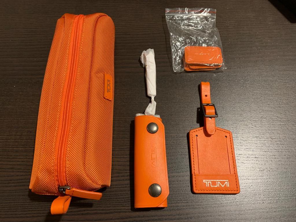 tumi accessory kit
