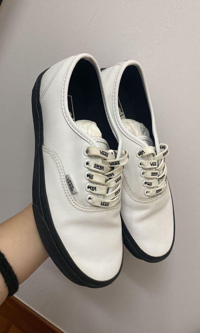 Girls leather vans discount