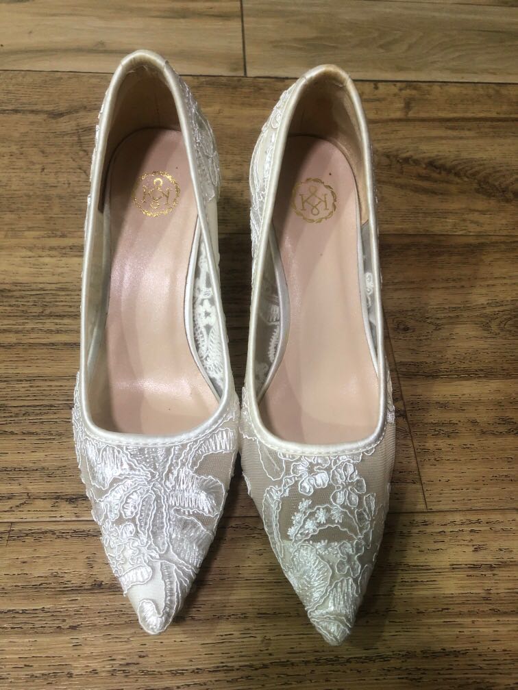 White best sale embroidered heels