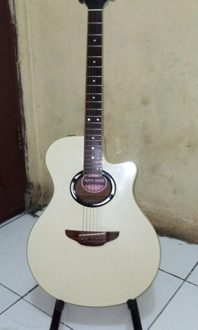 Yamaha apx500ii original, Musik & Media, Alat di Carousell