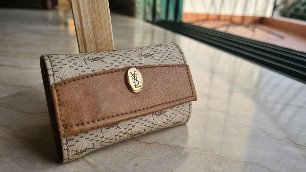 Yves saint laurent key pouch deals