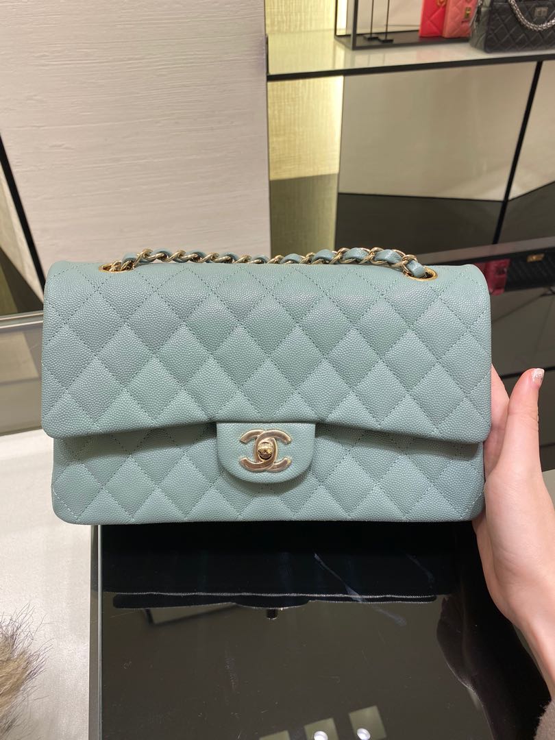 Chanel 22C Medium Classic Flap Bag in Dark Green LGHW, Luxury, Bags &  Wallets on Carousell