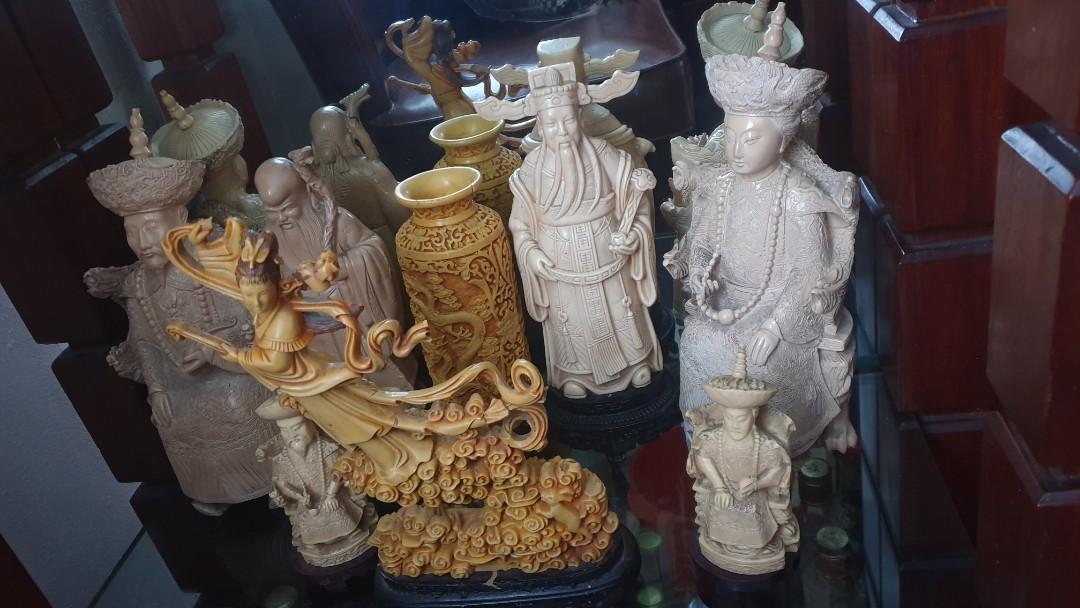 💯 Antique Resin Figurines (Category: Figurines & Statues) located in Manila. Submitted by lylmaster (Listing ID 1131089517, Image 2). Description: Take all for 30,000 100% Antique Resin Figurines.