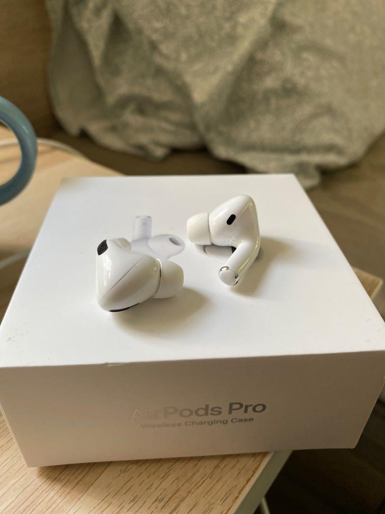 Apple AirPods Pro earbuds 左耳右耳, 音響器材, 耳機- Carousell