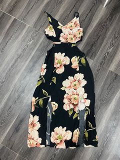 (Category: ) located in . Submitted by sywardrobe (Listing ID 1131058705, Image 1). Description: .