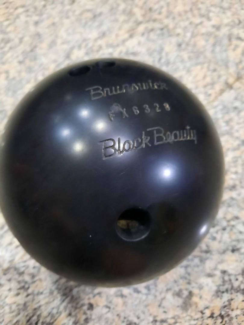 Black beauty bowling ball, Sports Equipment, Sports & Games, Billiards & Bowling on Carousell