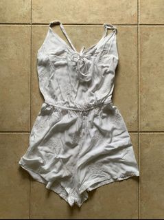 (Category: ) located in . Submitted by makeupalldayerrday (Listing ID 1131090993, Image 1). Description: .