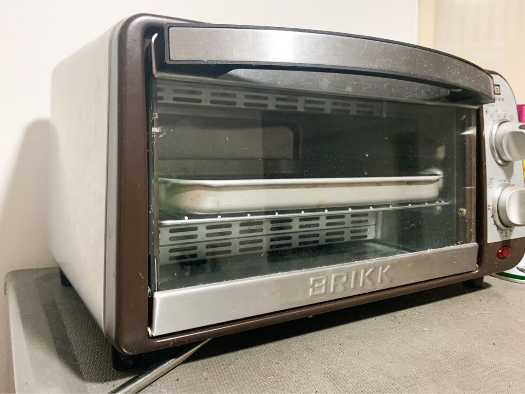 Brikk Electric Oven 9 liters, Furniture & Home Living, Kitchenware