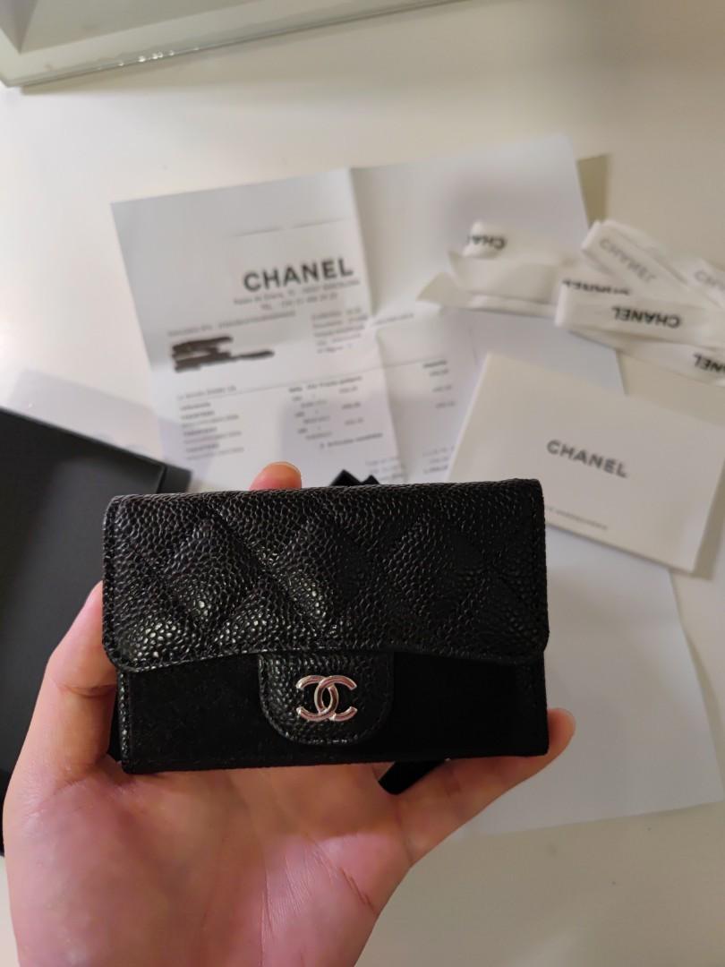 Chanel Caviar Card Holder with Silver Hardware, Luxury, Bags & Wallets on  Carousell