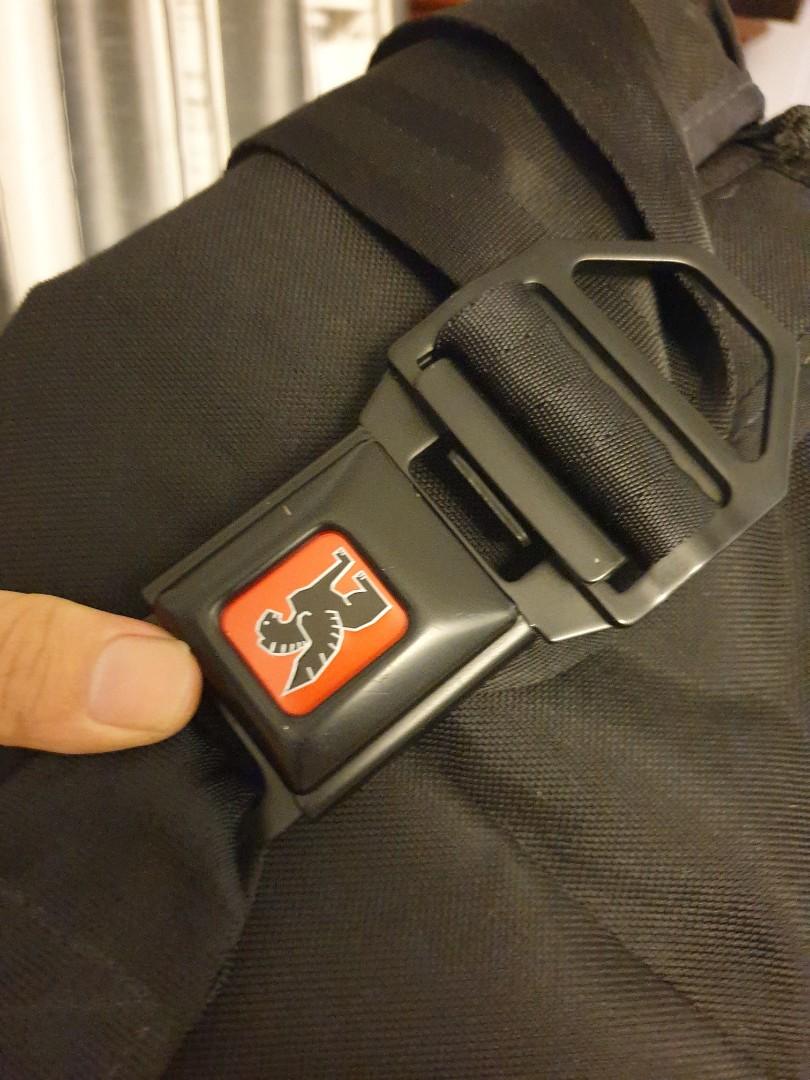 Chrome Industries Chekhov Messenger Sling bag, Men's Fashion, Bags