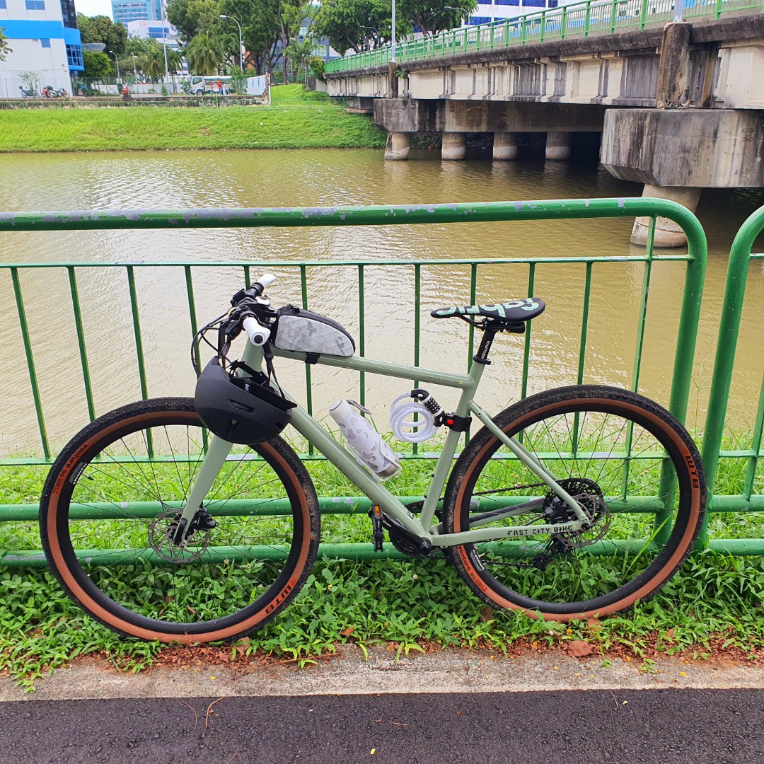 Commencal city bike on sale