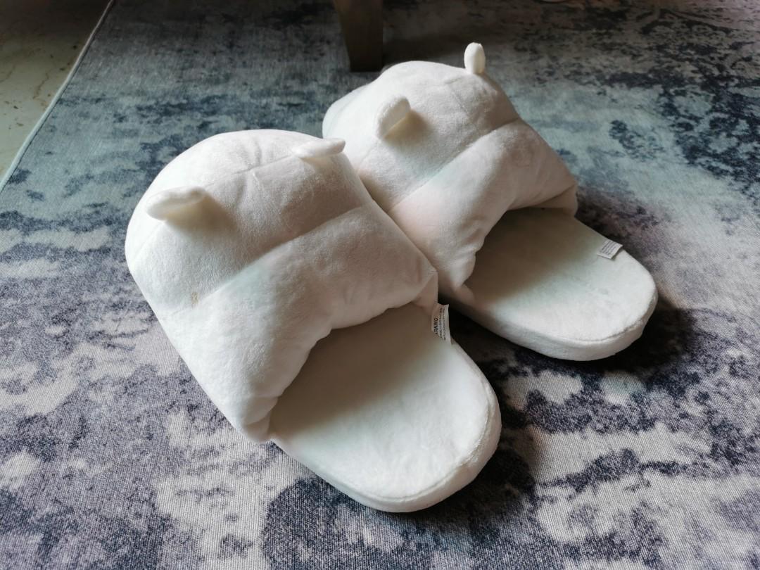 Cute fluffy bedroom slippers white bear