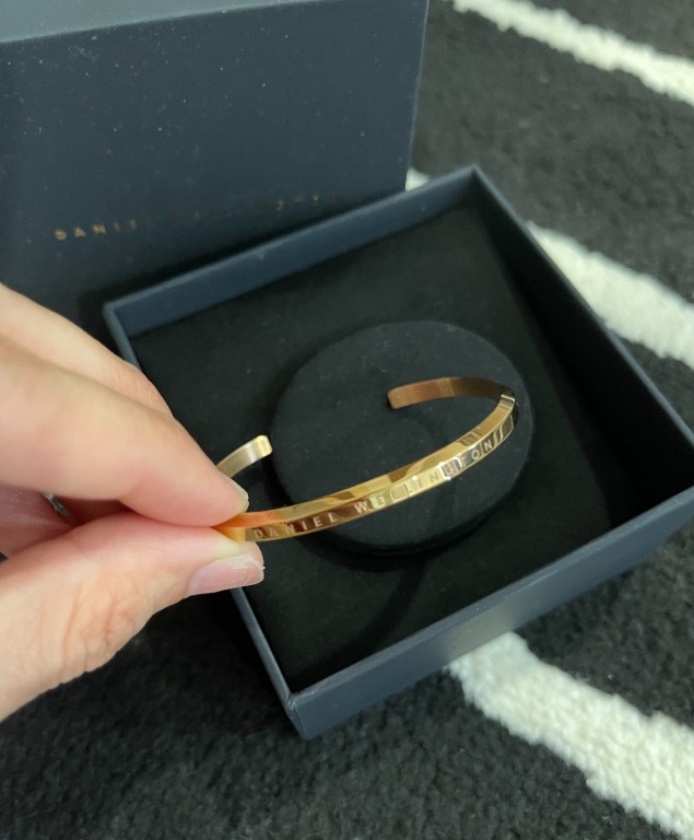 Classic bracelet clearance dw