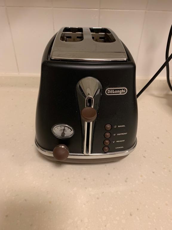 DeLonghi Icona 2 slice toaster, TV & Home Appliances, Kitchen