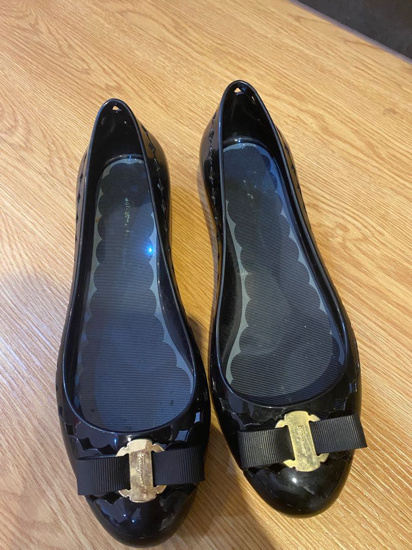 ferragamo vara jelly