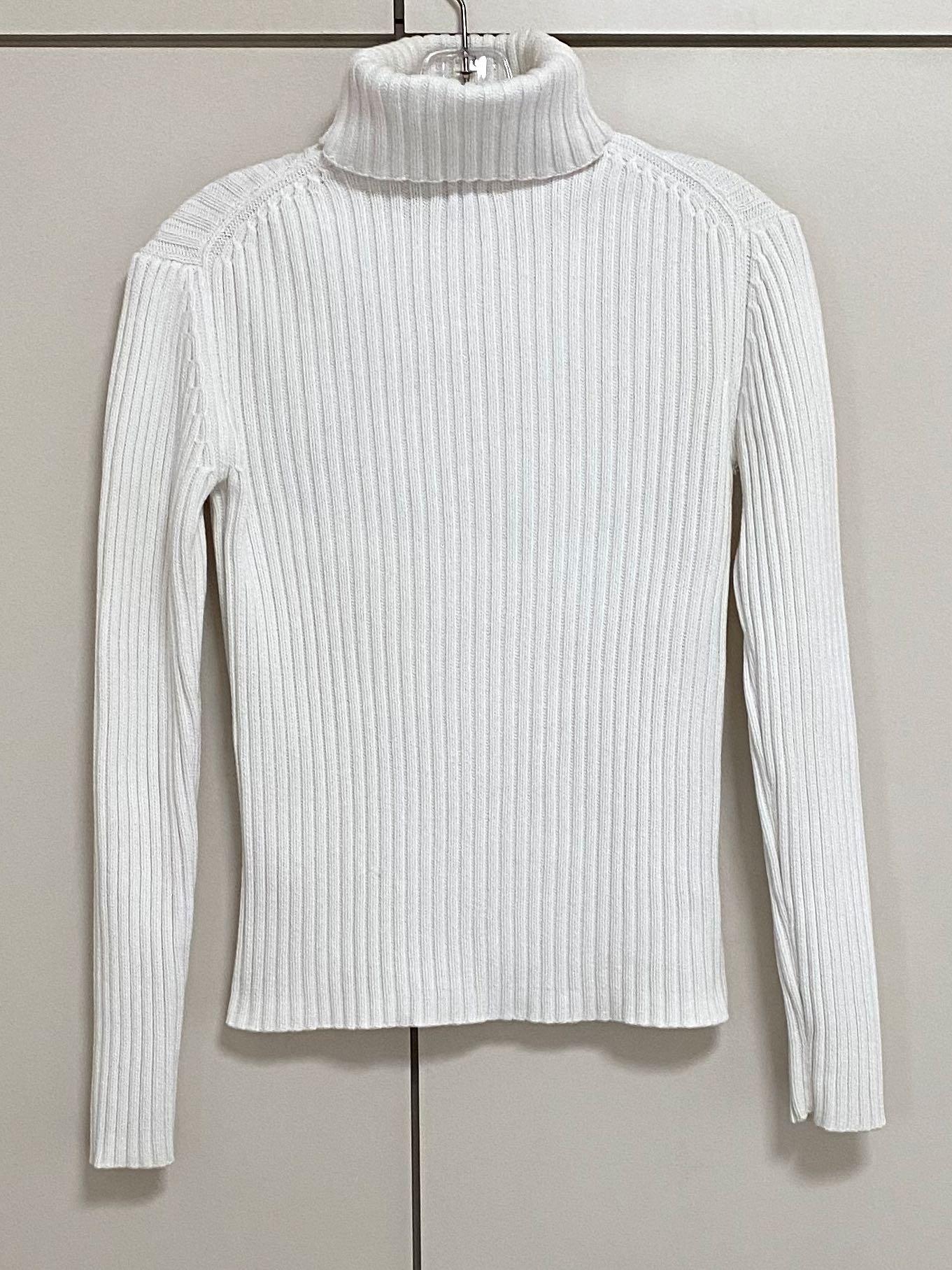 Gap best sale white turtleneck