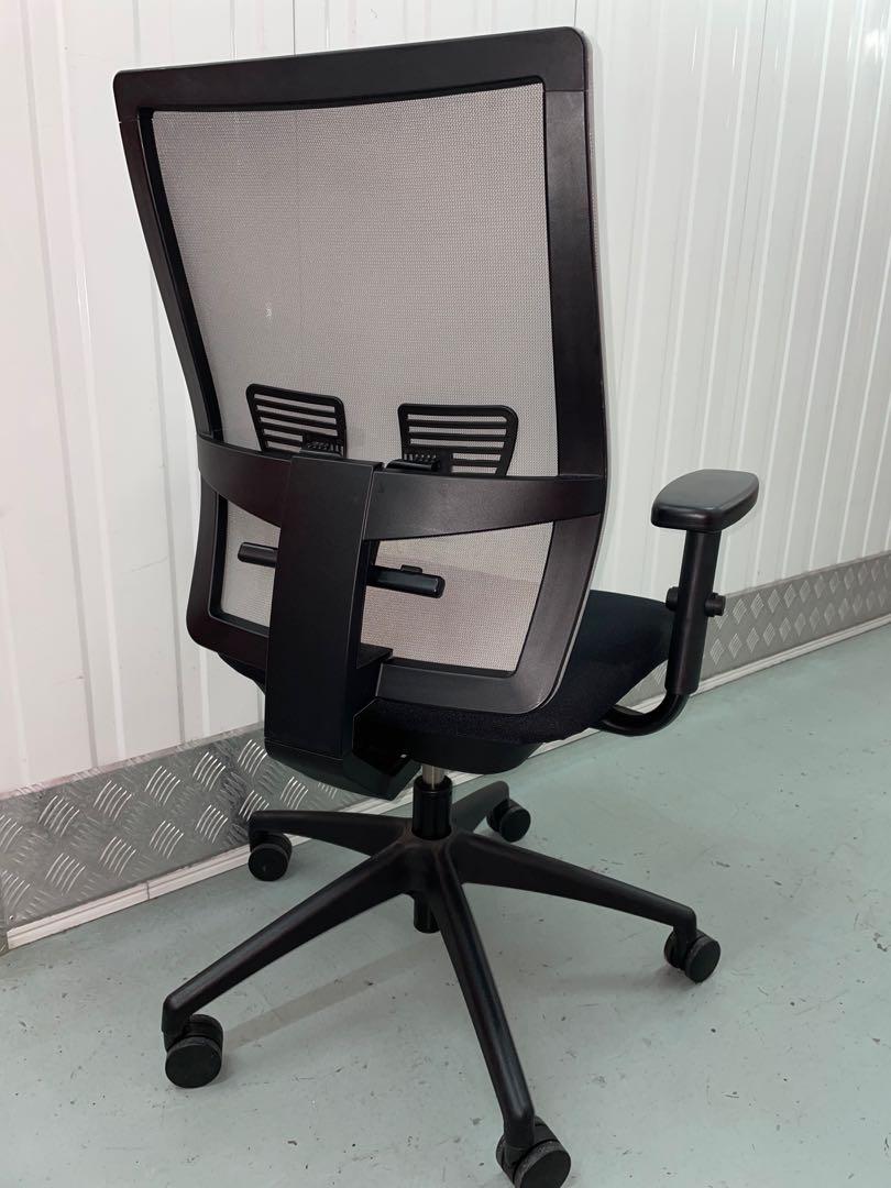Haworth Easy 2.0 office chairs, Furniture & Home Living, Furniture