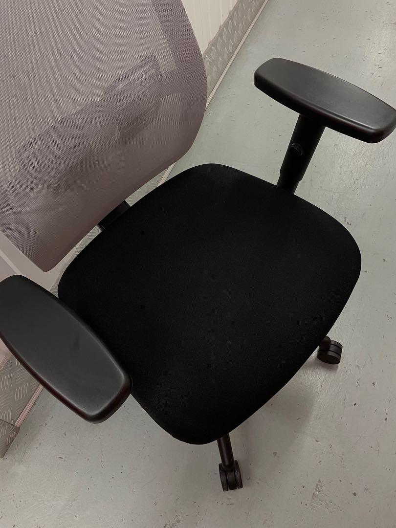 Haworth Easy 2.0 office chairs, Furniture & Home Living, Furniture