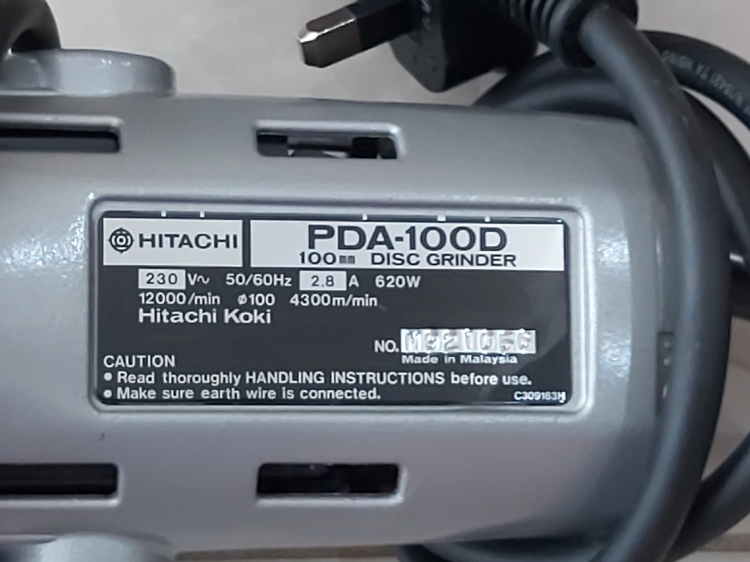 Hitachi PDA 100D grinder, Furniture & Home Living, Home Improvement