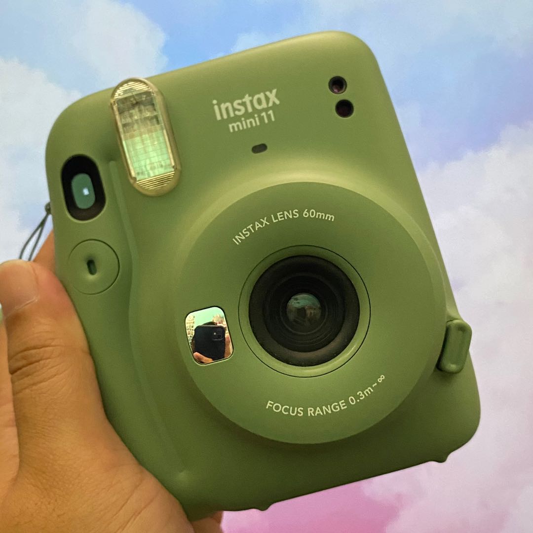 instax mini 11 sage green